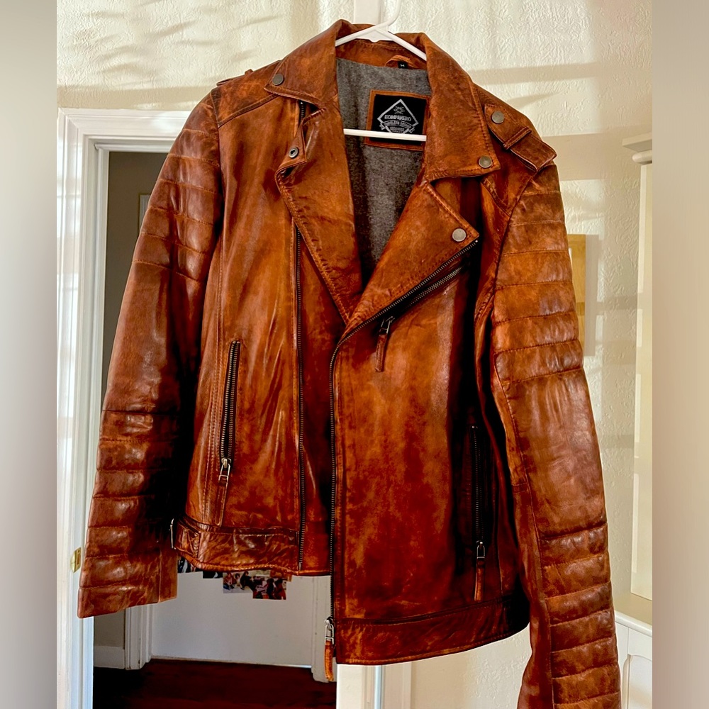 Men’s Medium 100% Real Leather jacket from an Australian Brand Kompanero.